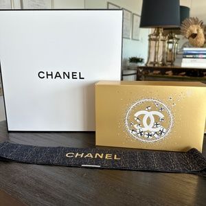 Authentic Chanel Holiday Gift Set 2023 Absolute Allure Makeup Set